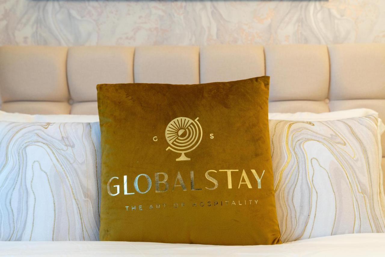 Exclusive Globalstay Apartments In Business Bay Free Parking & More! 두바이 외부 사진